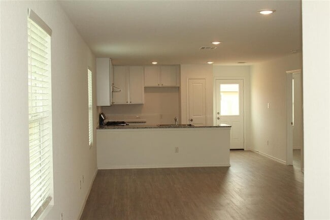 Building Photo - 5823 San Geronimo
