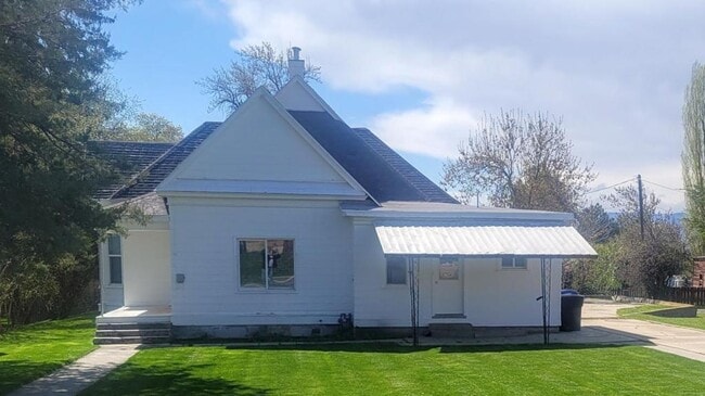 Building Photo - 119 N 200 E