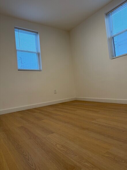 Building Photo - 2503 S 2nd St