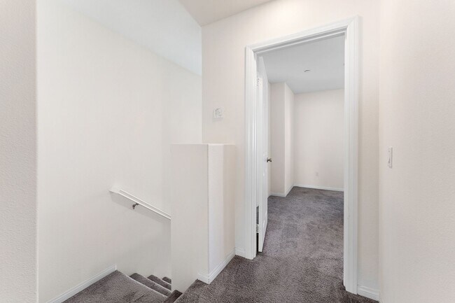 Building Photo - 14055 Ruby Ln