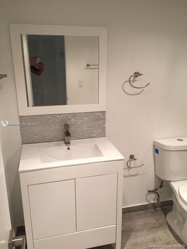 Building Photo - 4600 NW 79th Ave