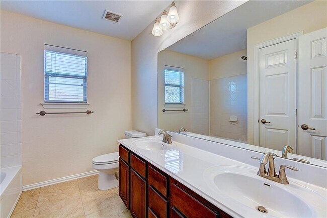 Building Photo - 2601 Mirasol Loop