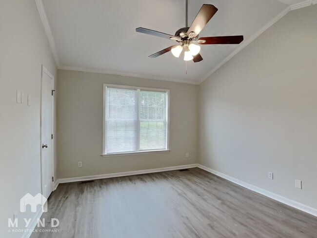 Building Photo - 123 Pay Day Ln