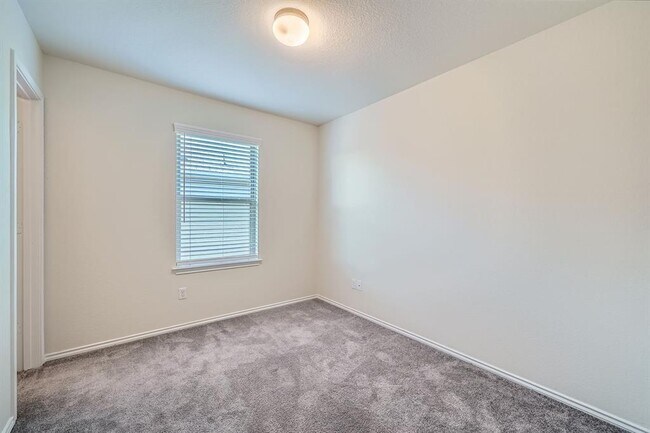 Building Photo - 137 Green Egret Wy