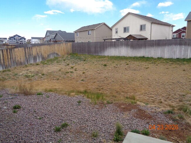 Building Photo - Lorson Ranch beauty
