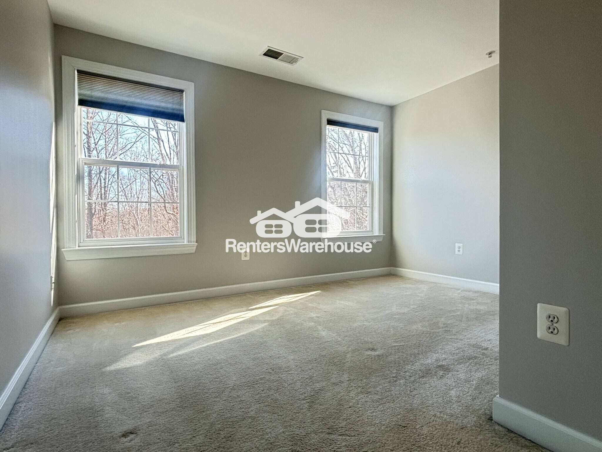 Building Photo - 3511 Carriage Walk Ln