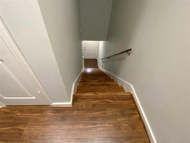 Building Photo - 515 Tallowood Rd