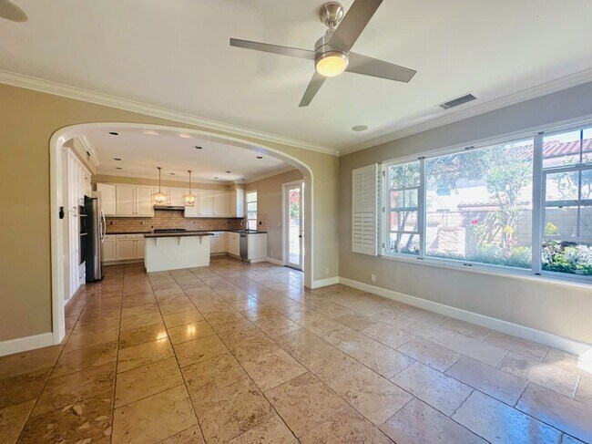 Building Photo - Single House Irvine