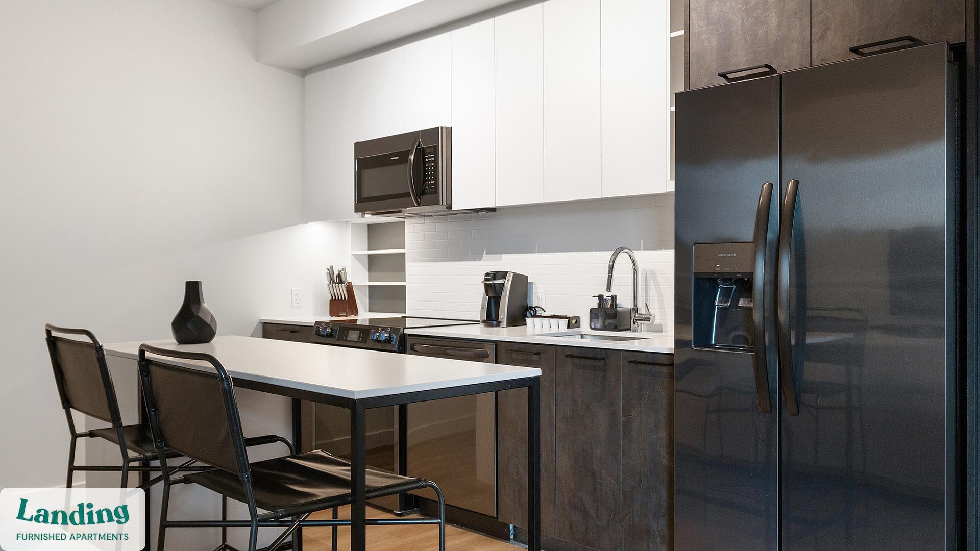 Building Photo - 632 Howard Rd SE