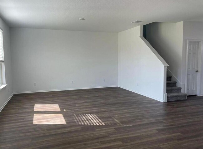 Building Photo - 1512 Holly Lk Dr