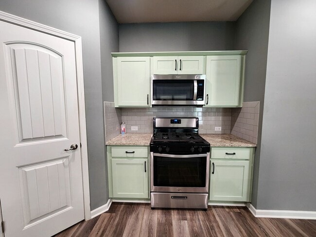 Building Photo - For Rent – 4 Bedroom, 2 Bathroom Home in W...