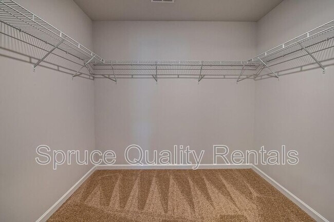 Building Photo - 1115 Hardwick Dr