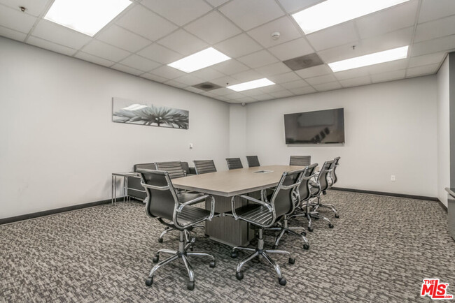 Meeting Room - 1100 Wilshire Blvd