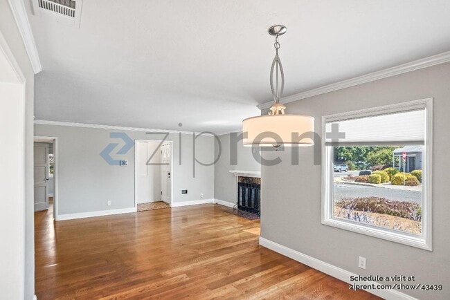 Building Photo - 1697 140th Ave