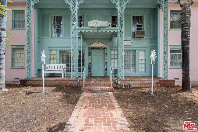 Building Photo - 148 S McCarty Dr