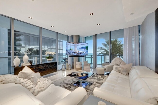 Building Photo - 17121 Collins Ave