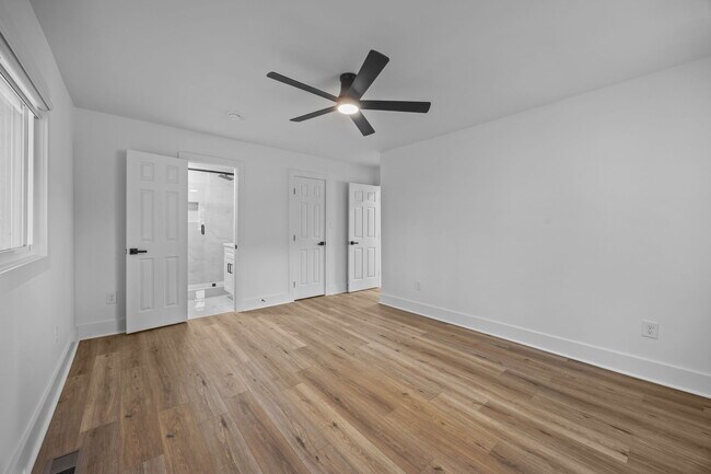 Building Photo - 8625 Cedarbrook Dr