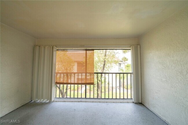 Building Photo - 6300 Sugar Bush Ln
