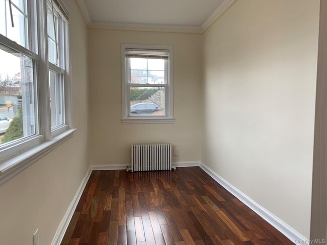 Building Photo - 24 Hall Ave