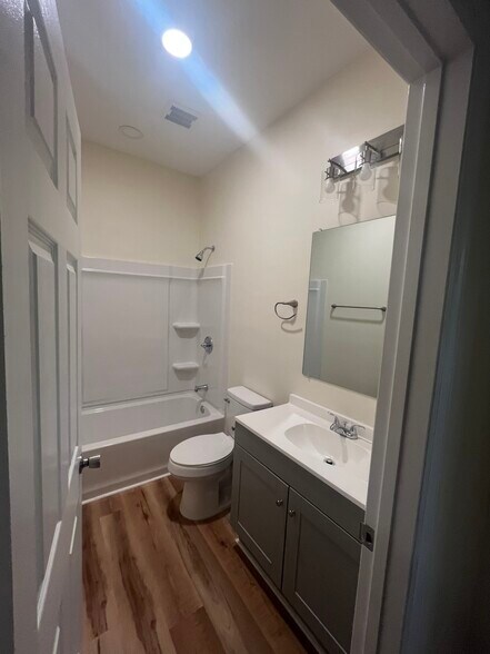 Master Bathroom - 405 Maplewood Ave NE
