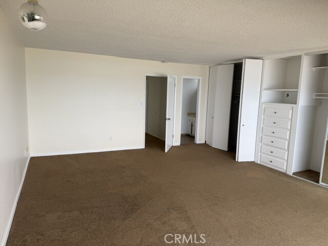Building Photo - 108 Surfside Ave.