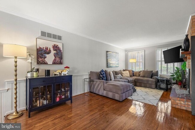 Building Photo - 2115 Fairfield Pl