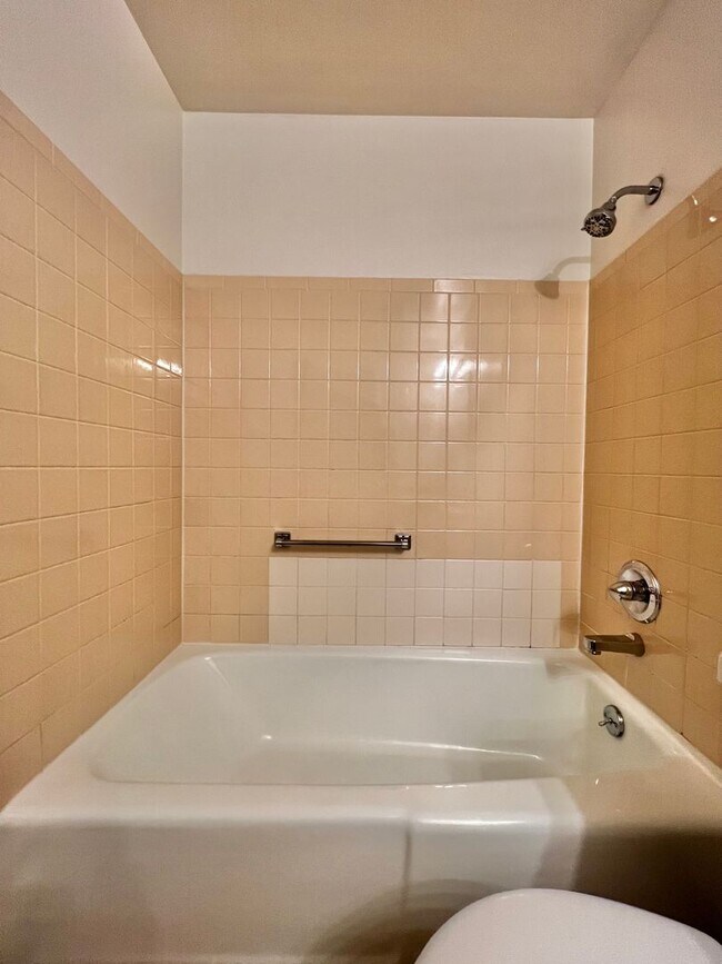 Building Photo - Mathews634 (KC-JF-NB)