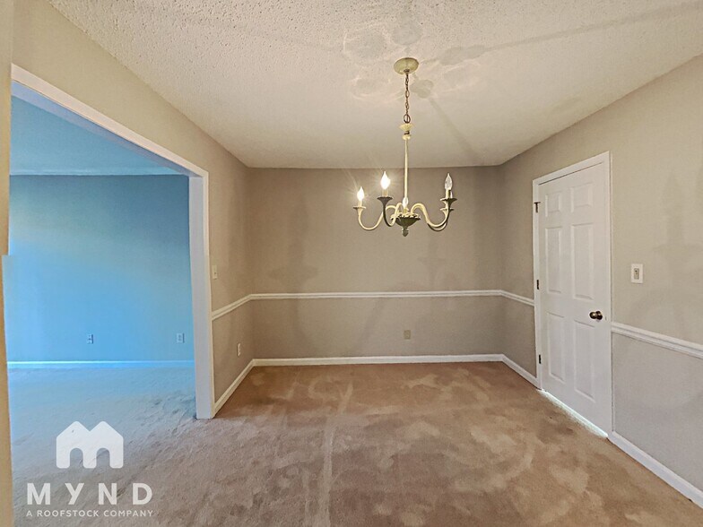 Building Photo - 727 Twin Brooks Ct