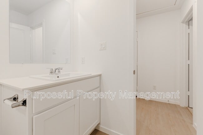 Building Photo - 3717 Los Cabos Dr