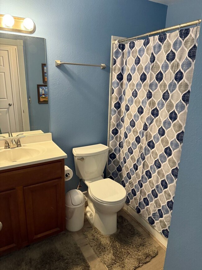 Building Photo - Located in the heart of Spanish Springs