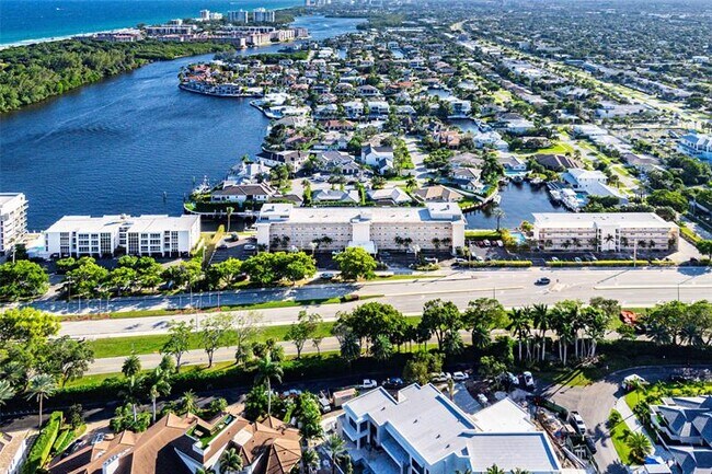 Building Photo - 750 NE Spanish River Blvd