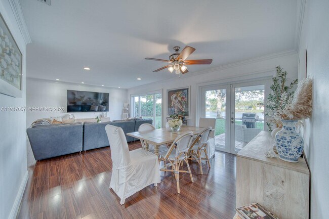 Building Photo - 12620 SW 114th Ave