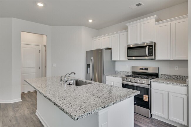 Building Photo - 811 Grovebury Ct