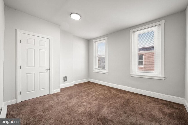 Building Photo - 3103 N Croskey St