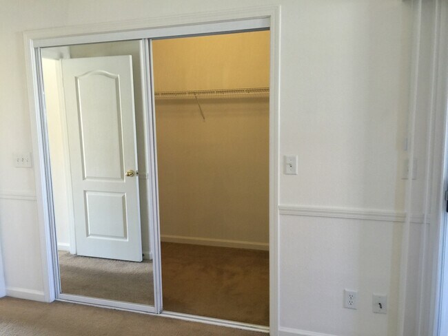 Building Photo - Buchanan Area Home with large yard Availab...