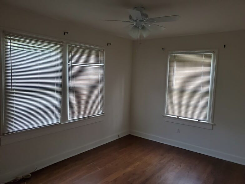 Building Photo - 5346 Rosedown Dr