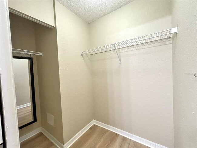 Building Photo - 3217 Queen Palms Ct
