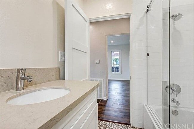 Building Photo - Gorgeous House in Norma Triangle