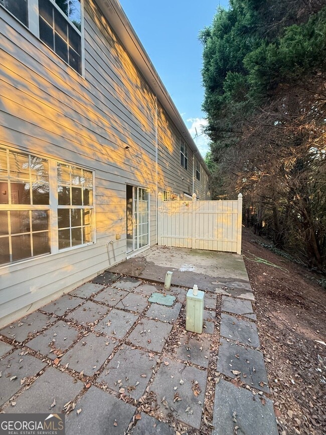Building Photo - 323 Parc River Blvd