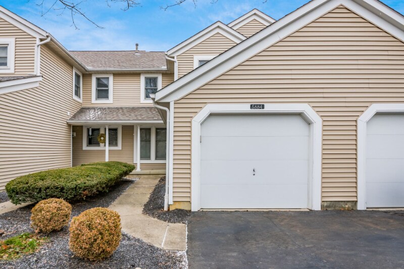 Building Photo - 5884 Parkbridge Ln