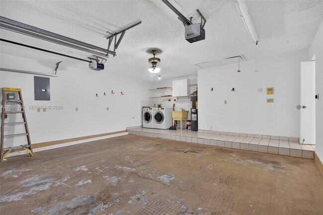 Building Photo - 587 NW 38th Ave