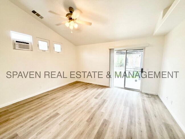 Building Photo - Charming Menifee Home