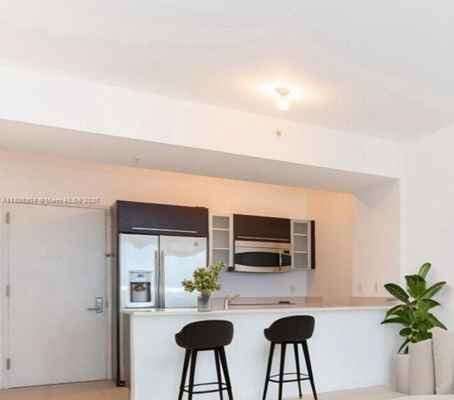 Building Photo - 333 NE 24th St