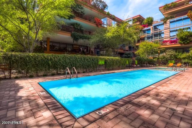 Building Photo - 7117 E Rancho Vista Dr