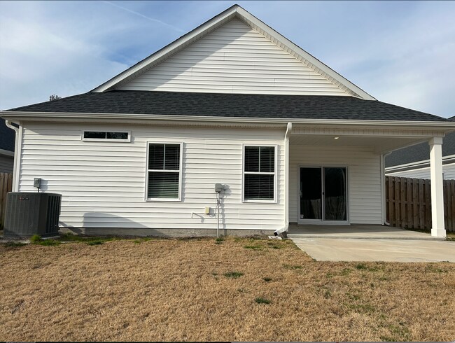 Building Photo - The Landing at Lewis Creek | 3 bedrooms, 2 baths