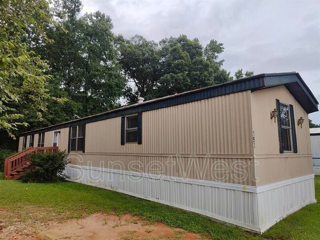 Primary Photo - 193 Sunshine Dr