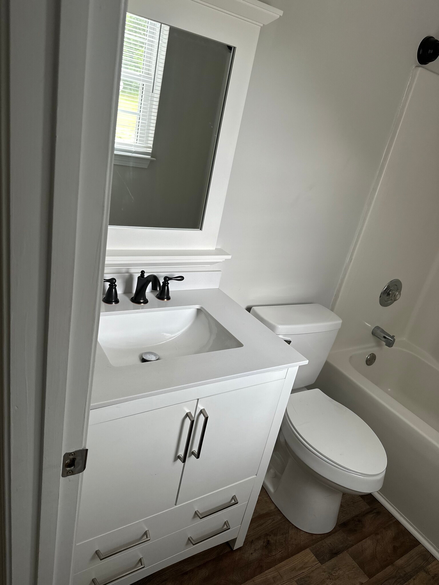 Building Photo - 4340 West Horne Ave