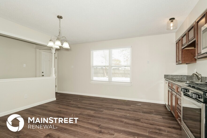 Building Photo - 3515 Ridgewood Dr