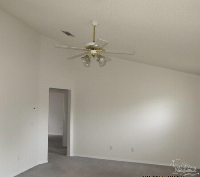 Building Photo - 5491 Chantilly Cir