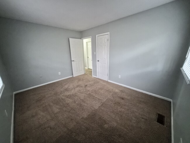 Building Photo - 3526 Luewan Ct